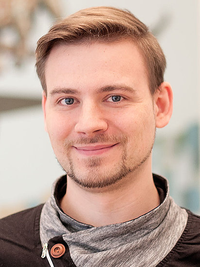 Mitarbeiterfoto von Tom Küttler, TYPO3 Frontend Developer bei The Brettinghams